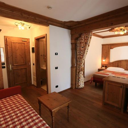 Hotel Laurin Canazei Extérieur photo