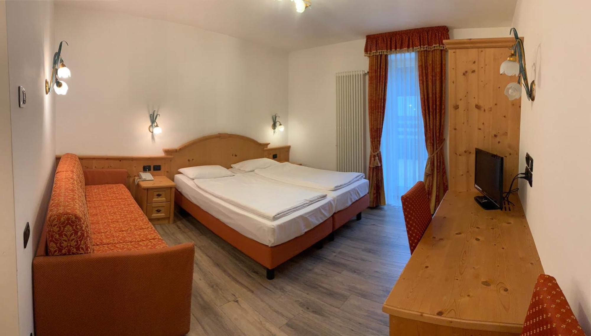 Hotel Laurin Canazei Extérieur photo