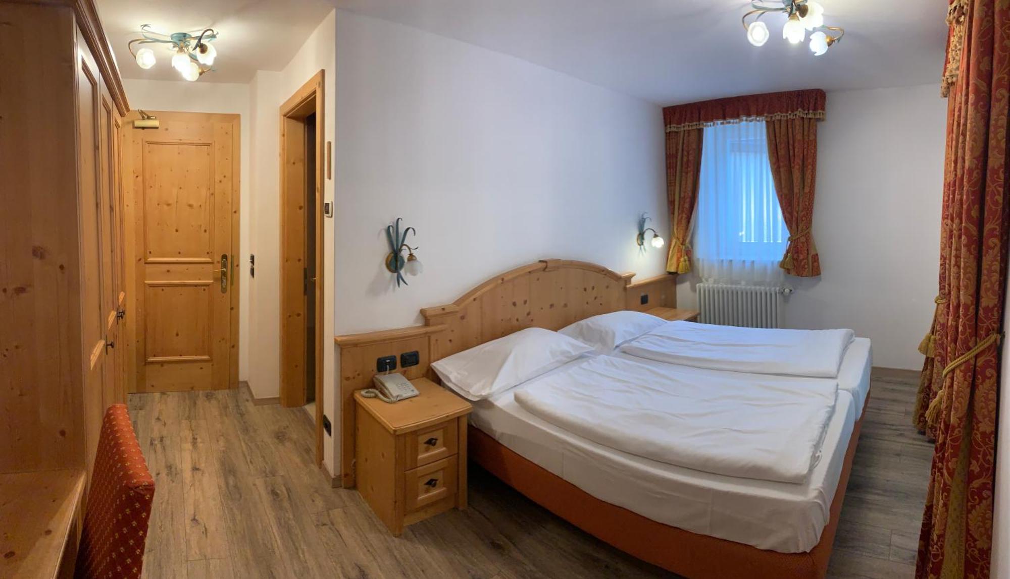Hotel Laurin Canazei Extérieur photo